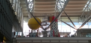 Flughafen McDonalds Hamburg Rakete